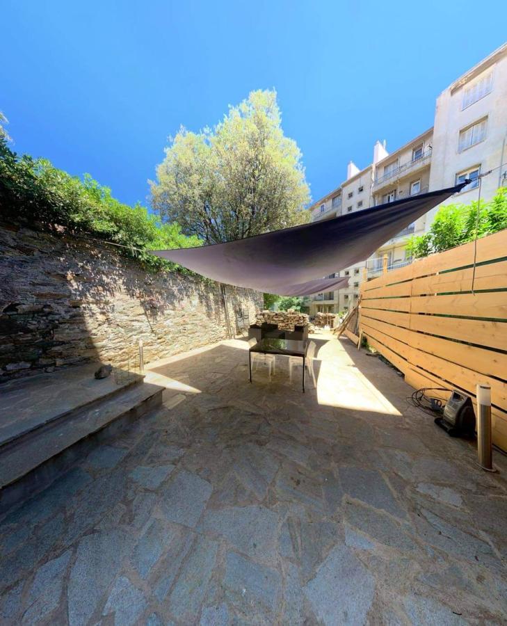 De 2 Chambres Avec Jardin Clos Et Wifi A Bastia * Bastia (Corsica)